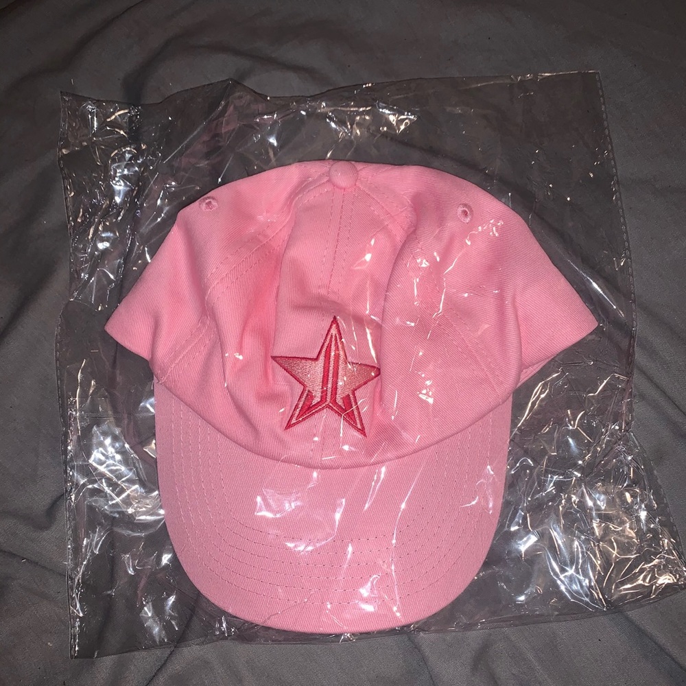 Jeffree star hat